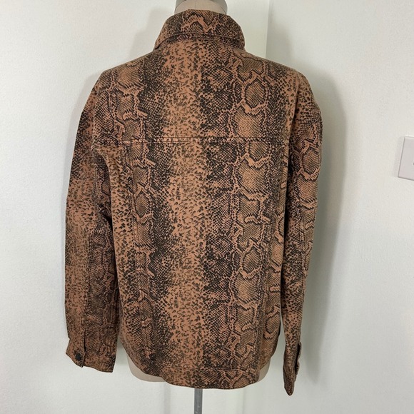 Free‎ People Snakeskin Animal Print Denim Jacket Women's Small Button Down - Picture 6 of 16